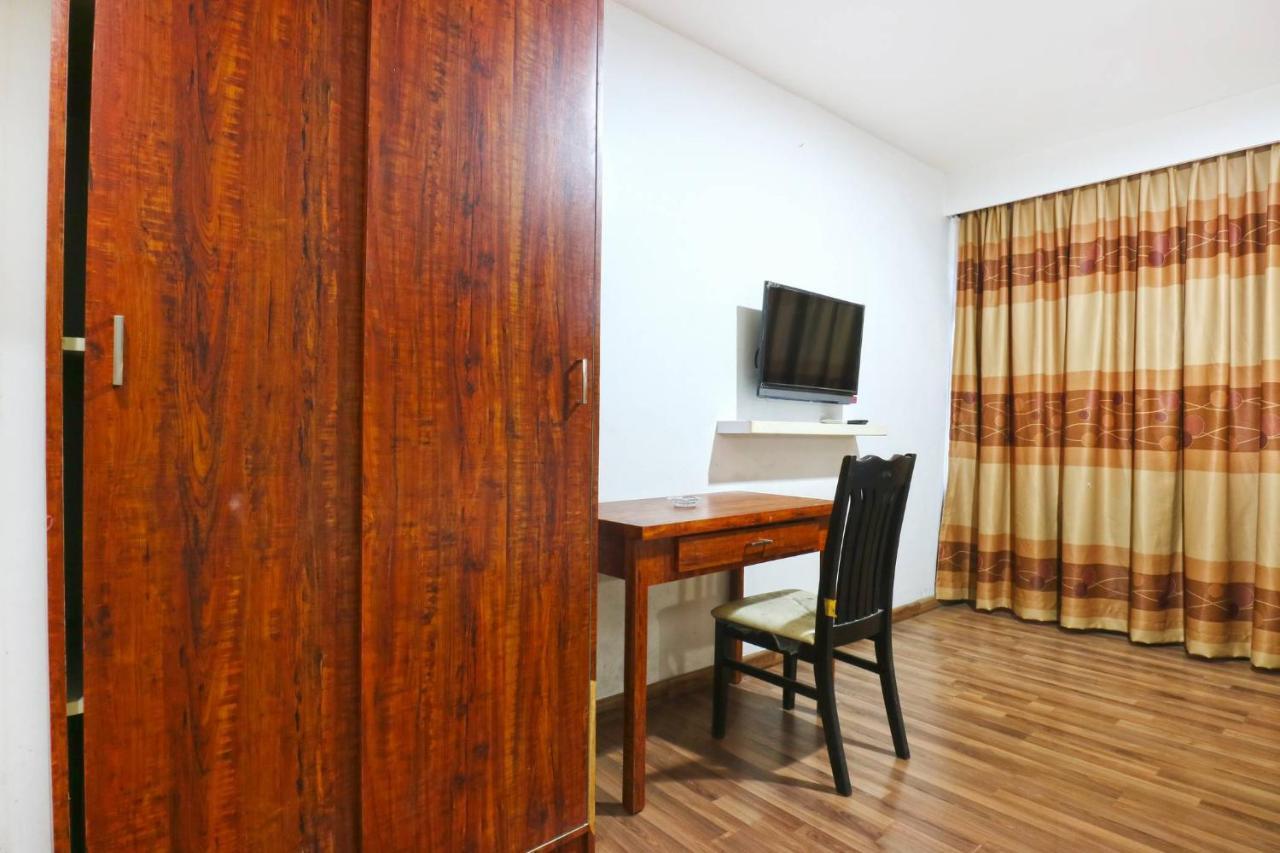 Lee Garden Hotel Медан Экстерьер фото